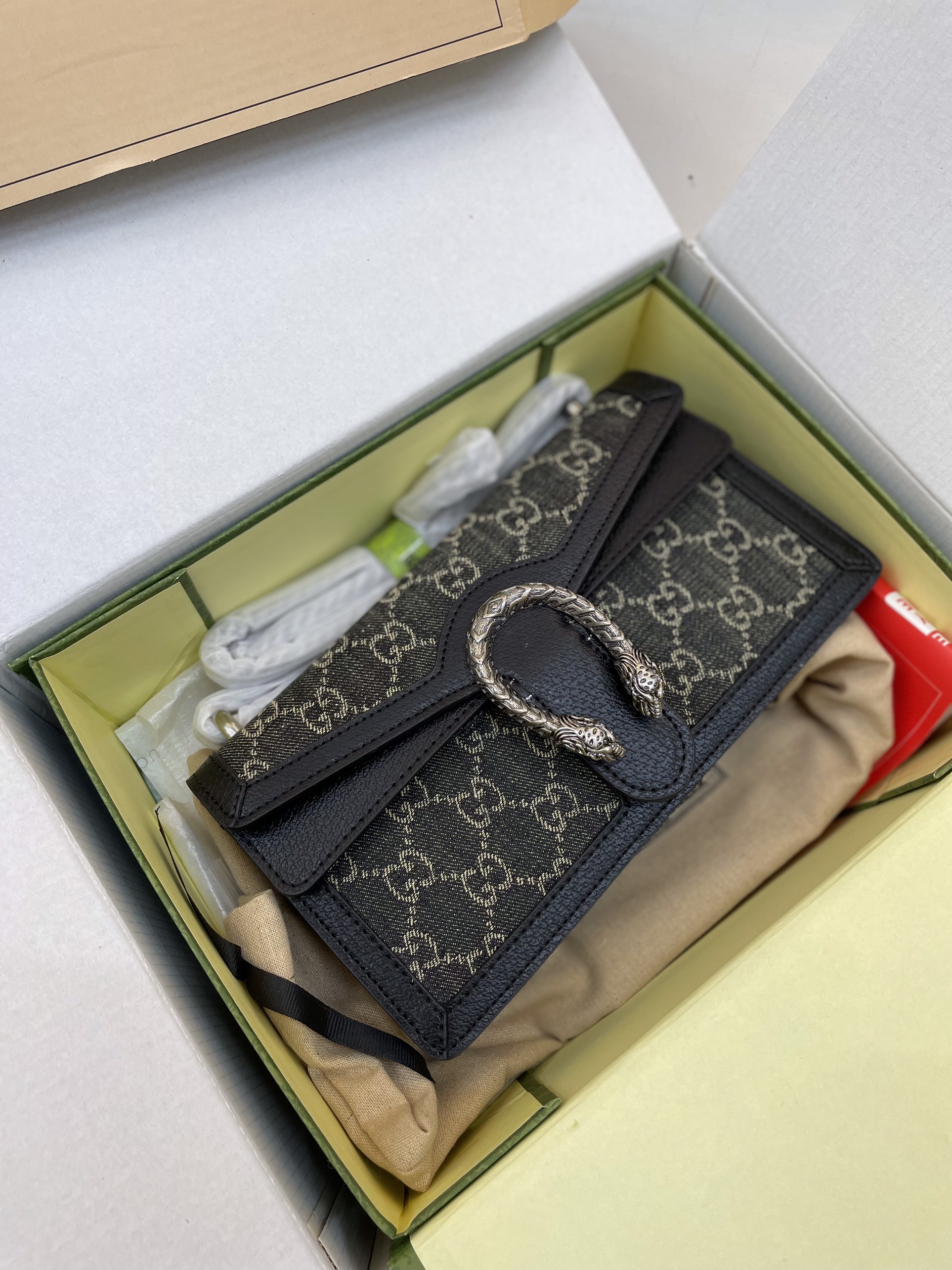 Túi Xách Gucci Dionysus Super Màu Đen Khóa Bạc Size 25cm